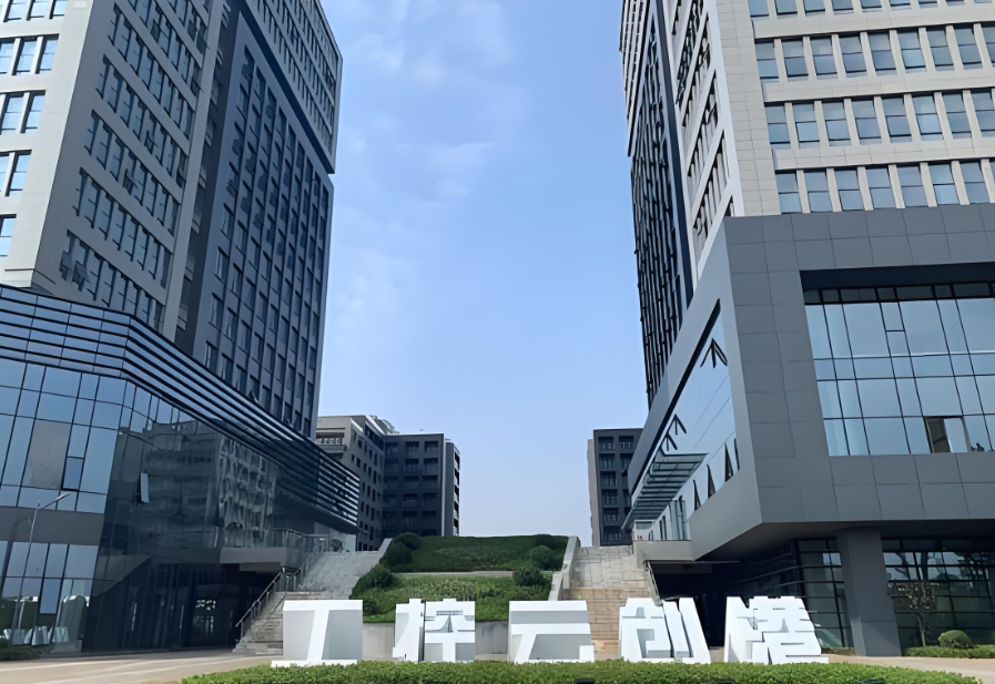 云创港