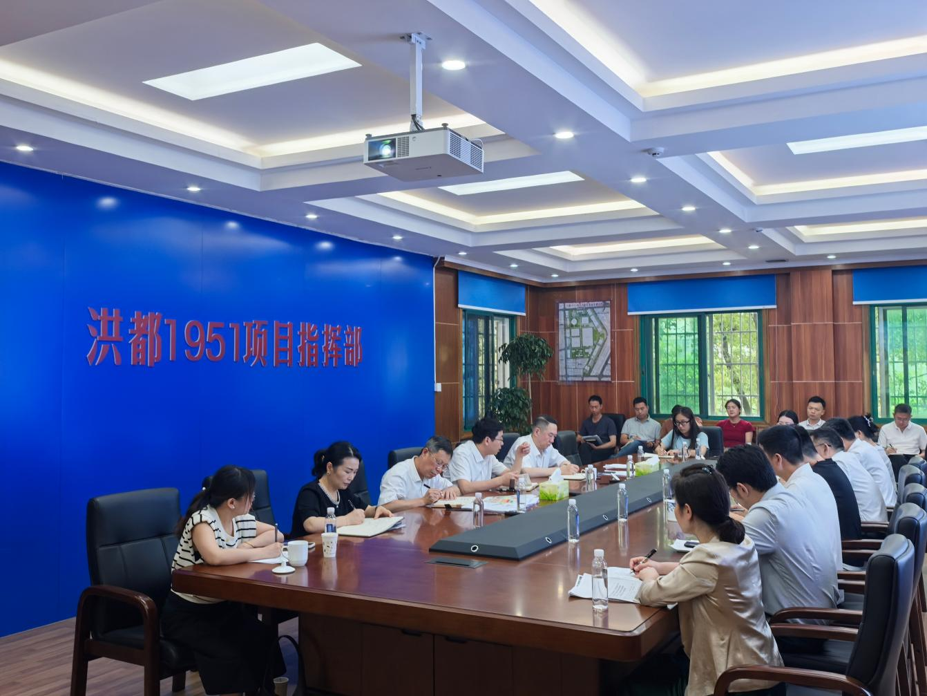 刘志伟主持召开洪都1951项目指挥部工作推进会