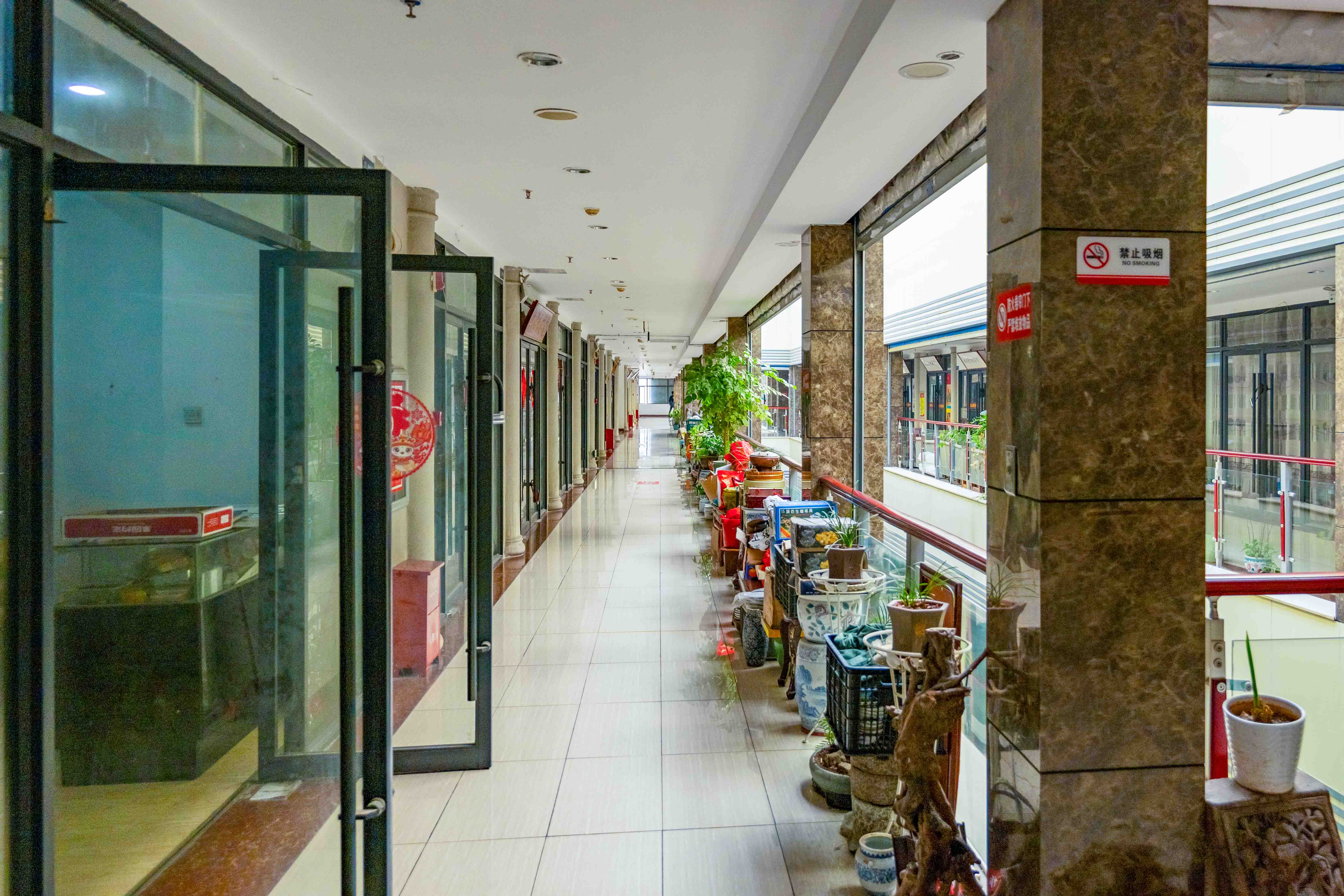 P1047959