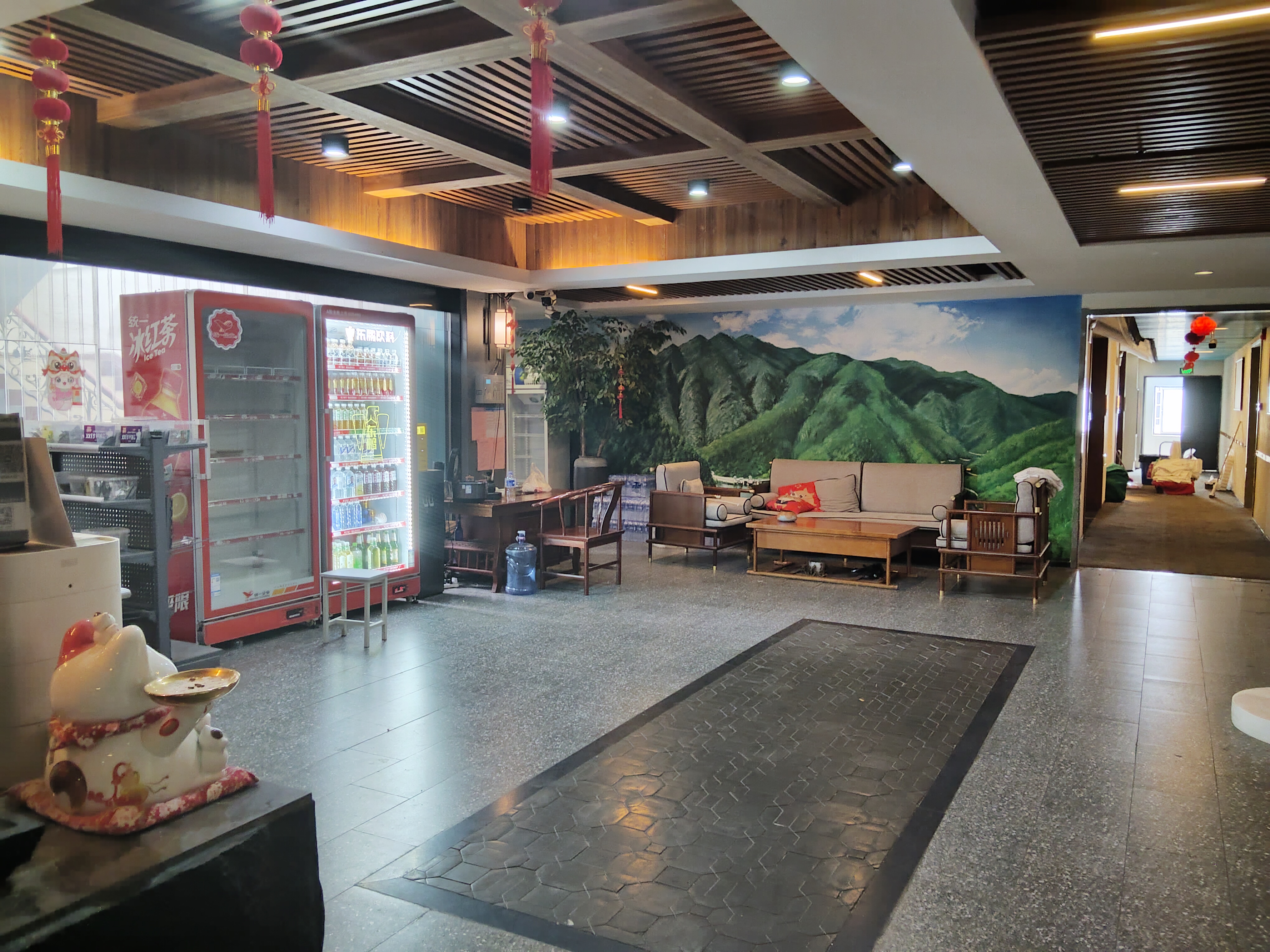 工控艺术品酒店图